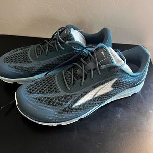 Altra blue atheletic shoes, size 11 womens
